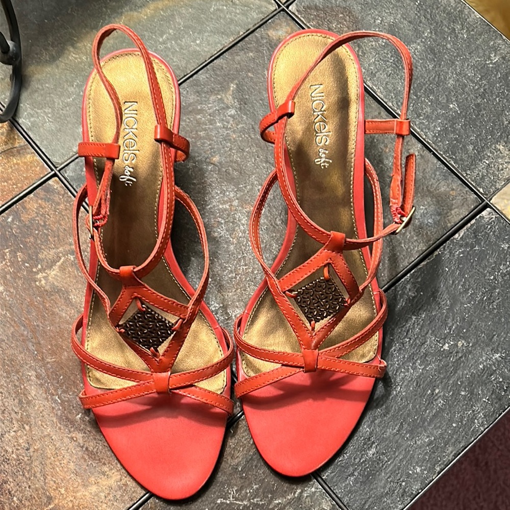 Wedge heels